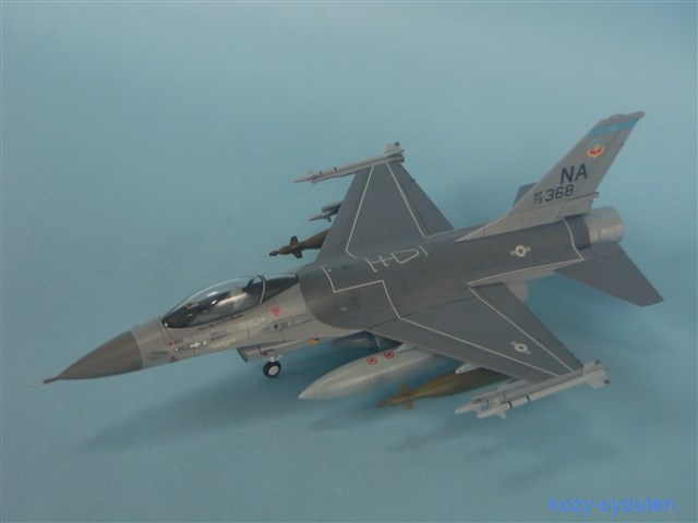 エッシー 1/72 F-16Ａ ファイテングファルコン